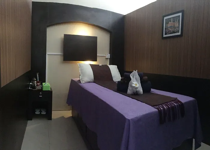 Grand Sari Hotel Padang 
