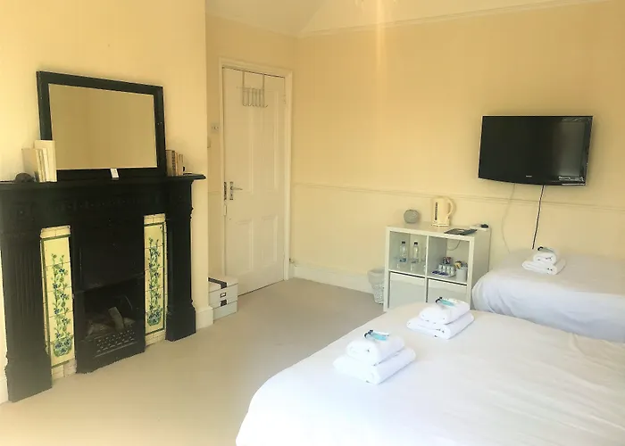 The Six Bells Bed & Breakfast Rochester 