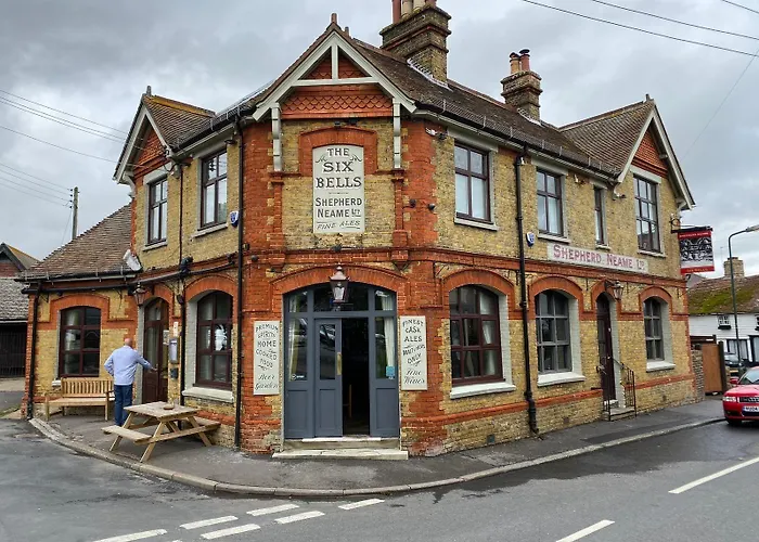 The Six Bells Bed & Breakfast Rochester 
