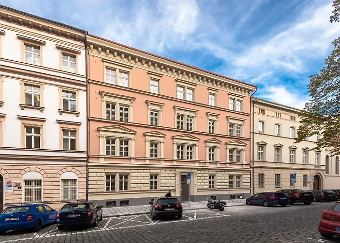Seven Wishes Boutique Residence By Dwellfort Praag