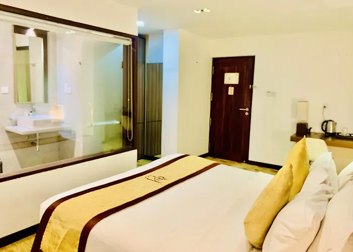 City Hotel Colombo 02