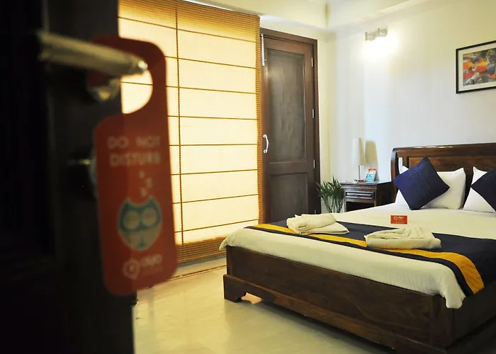Oyo Premium Saket Metro Station Hotel New Delhi