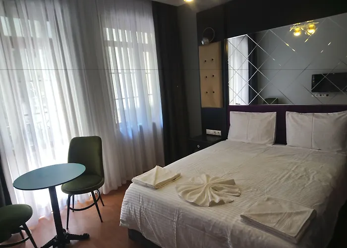 Royal Garden Suite And Hotel İstanbul