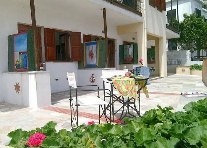 Aperanto Galazio Hotel Skopelos Town