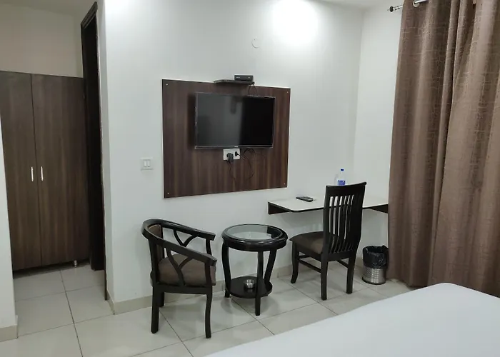 Green Lotus Residency Dwarka Delhi 
