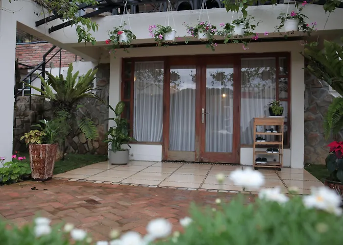 Vi-La Homestay Cafe Da Lat