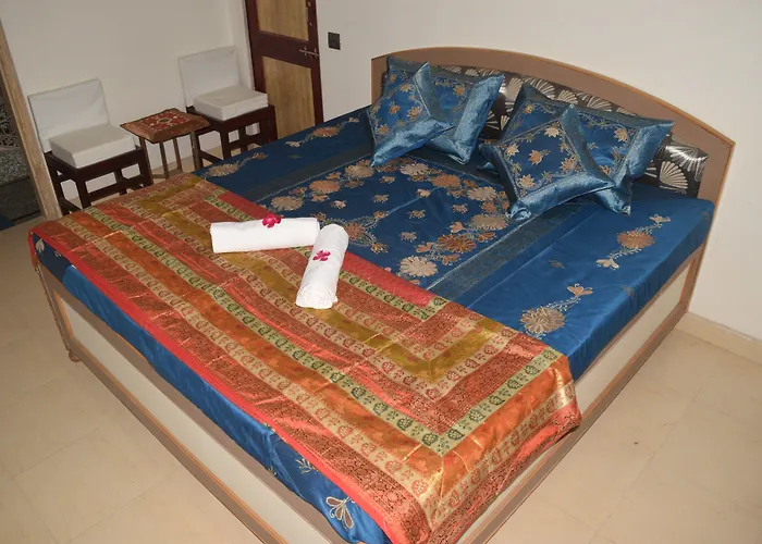 Hotel K V Palace Varanasi