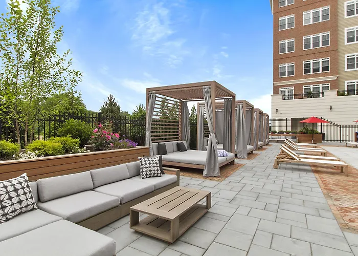 The Vanderbilt Hotel Suites Westbury