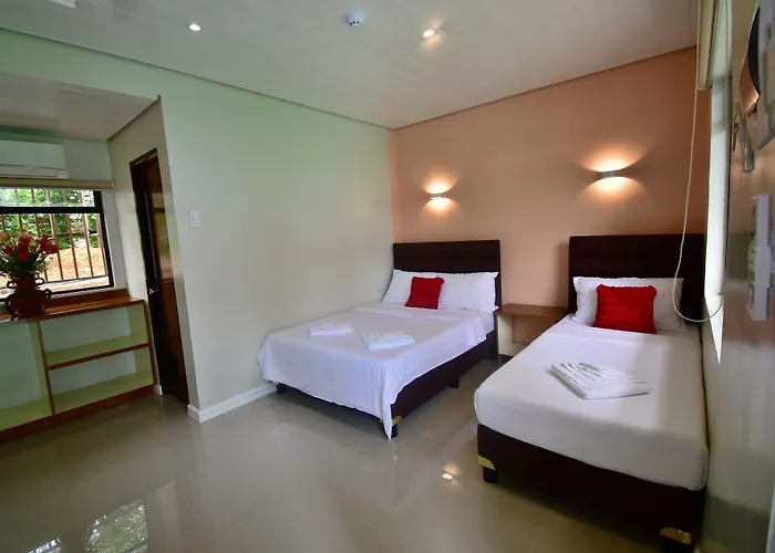 Charms Hotel Coron