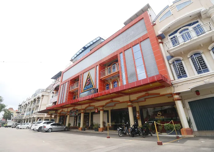 Reddoorz Plus Near Dc Mall Batam