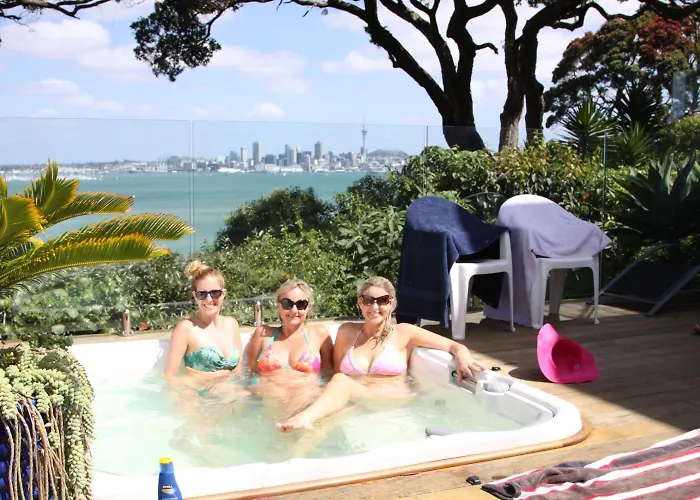 Sea View Guest House Auckland