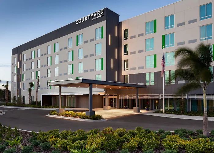 Courtyard By Marriott Winter Haven Hotel