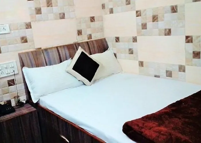 Ajanta Hotel 100 Mtrs Railway Station & 400 Mtrs Dargah Ajmer