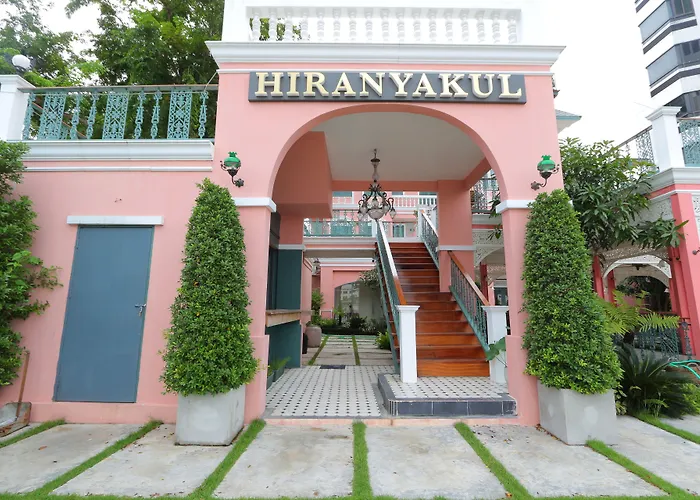 Hiranyakul House Riverside Bangkok