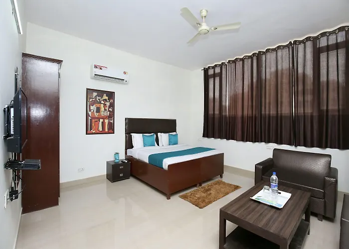 Oyo 14832 Hotel Rooftop Panchkula