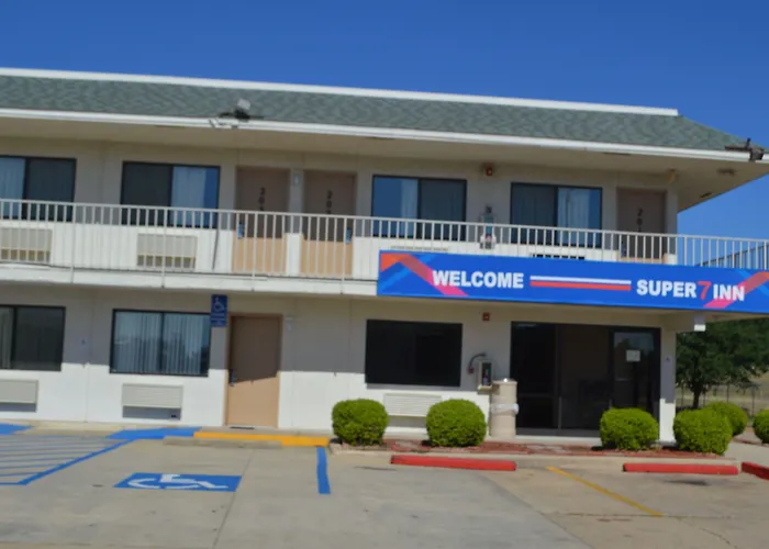 Super 7 Inn Bossier City