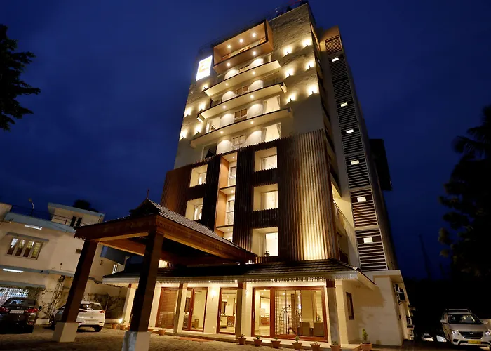 Sterling Thekkady Hotel