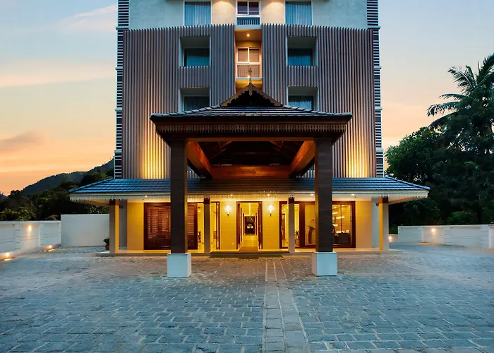 Sterling Thekkady Hotel