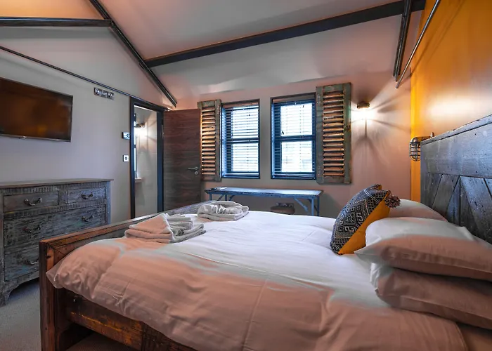 Charter House Hotel Newport 