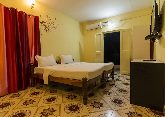 Oceanic Pearl Beach Guest House Calangute