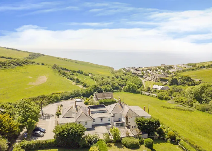 Eype'S Mouth Country Hotel Bridport