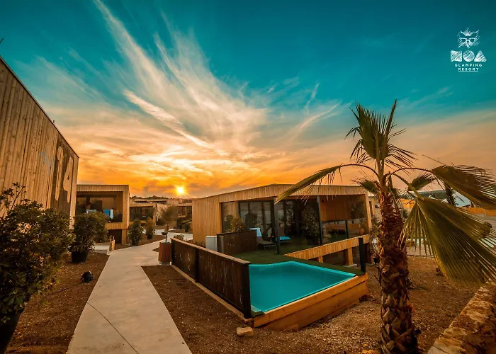Noa Island Retreat Hotel Novalja
