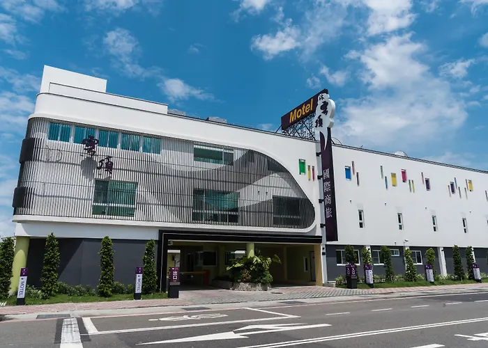 High Cloud Motel Tainan