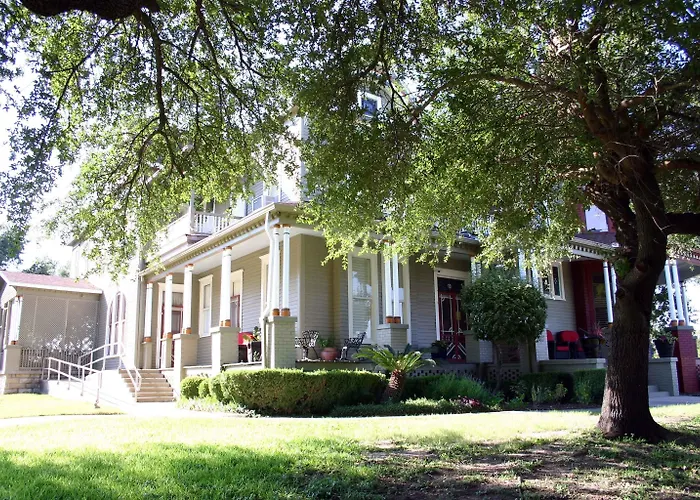 Angel'S Nest Bed & Breakfast Weatherford