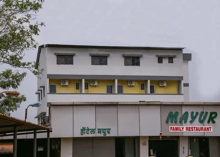 Oyo Flagship 22066 Hotel Mayur Talegaon Dabhade