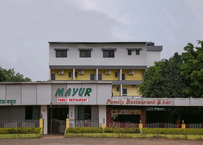 Oyo Flagship 22066 Hotel Mayur Talegaon Dabhade