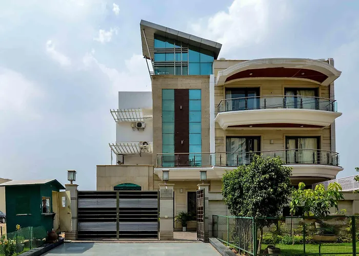Hotel Golf View Suites-Golf Course Road Gurgaon