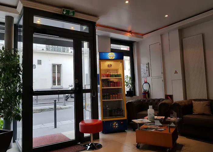 Hotel Le Saint-Hubert - Gare De Lyon Bastille Paris