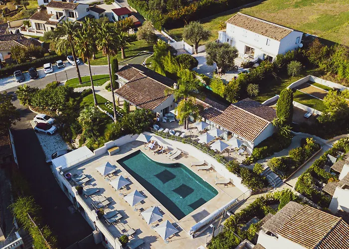 Hotel La Bastide De Biot