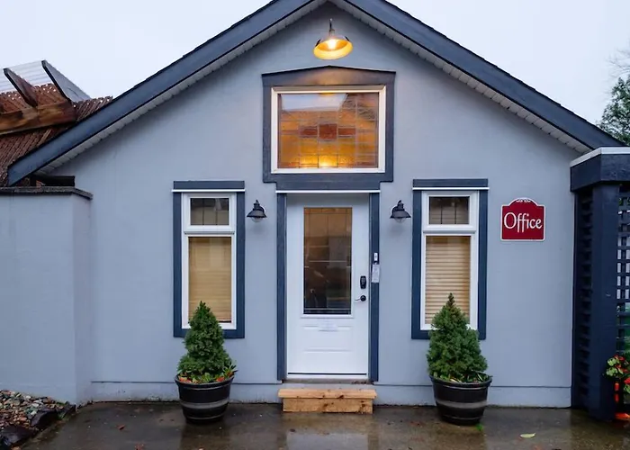 Bramblebank Cottages Harrison Hot Springs