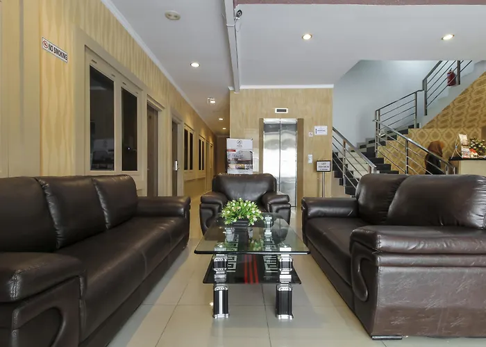 RedDoorz Plus Syariah @ Jalan Sriwijaya Medan