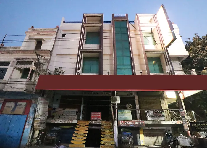 Oyo 23009 Hotel Maxx Lucknow