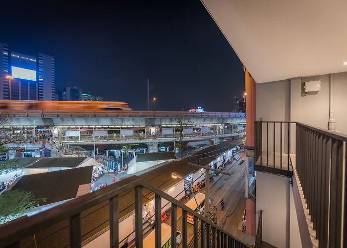 Yello Rooms Hotel Victory Monument กรุงเทพมหานคร
