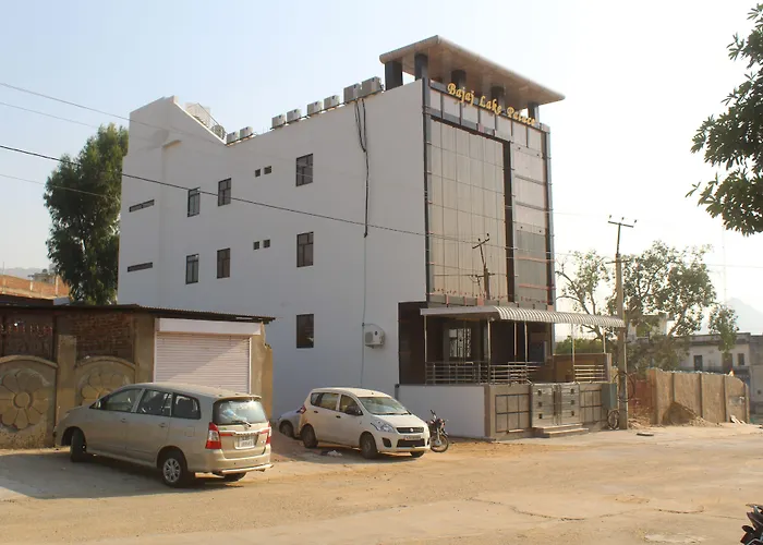 Bajaj Lake Palace Pushkar