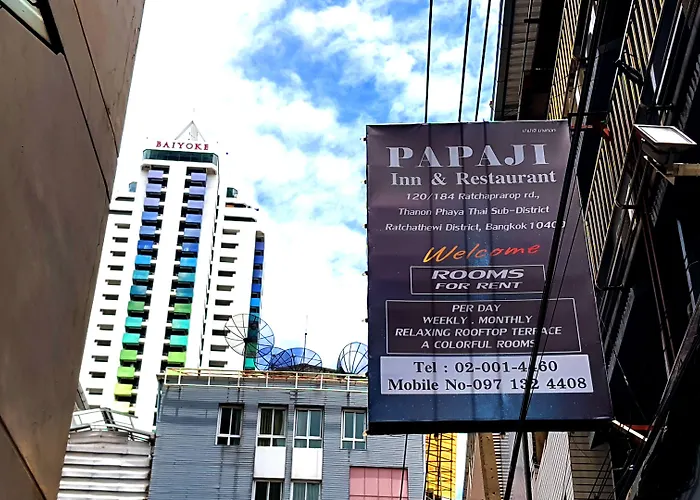 Papa Ji Hotel And Restaurant กรุงเทพมหานคร