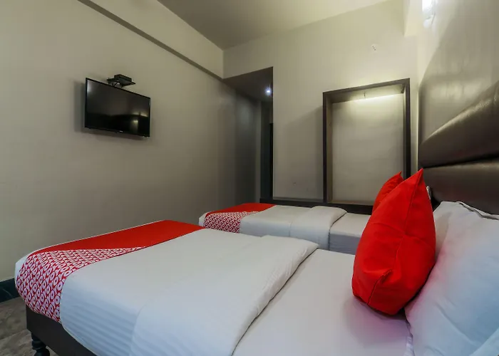 Capital O 14995 Hotel Starline Paltan Bazar Guwahati
