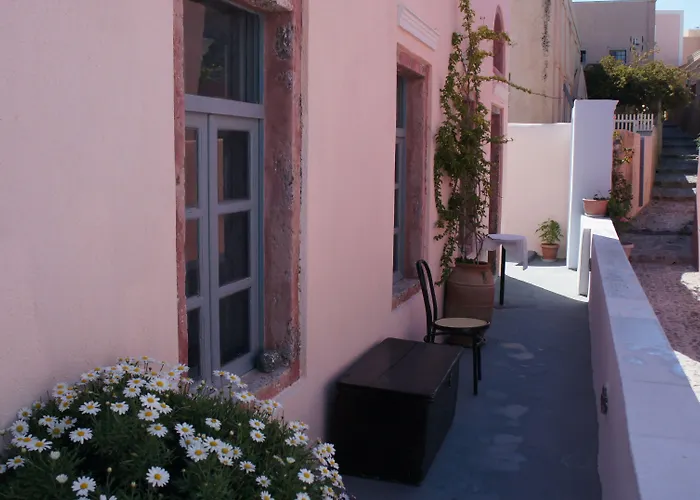Marcos Rooms Oia