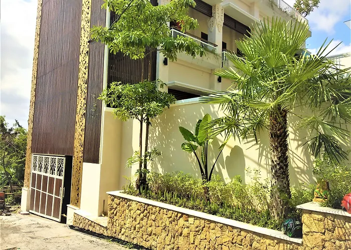Rumah Padi Luxury Guest House Canggu 