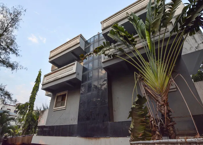 Oyo 19777 Nikhil Garden Hotel Pune