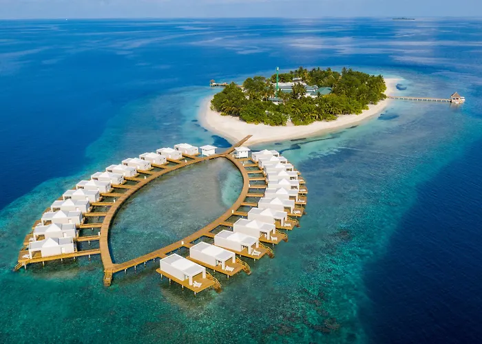 Sandies Bathala Bathala Island