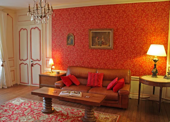 Logis Les Remparts Bed & Breakfast Bayeux
