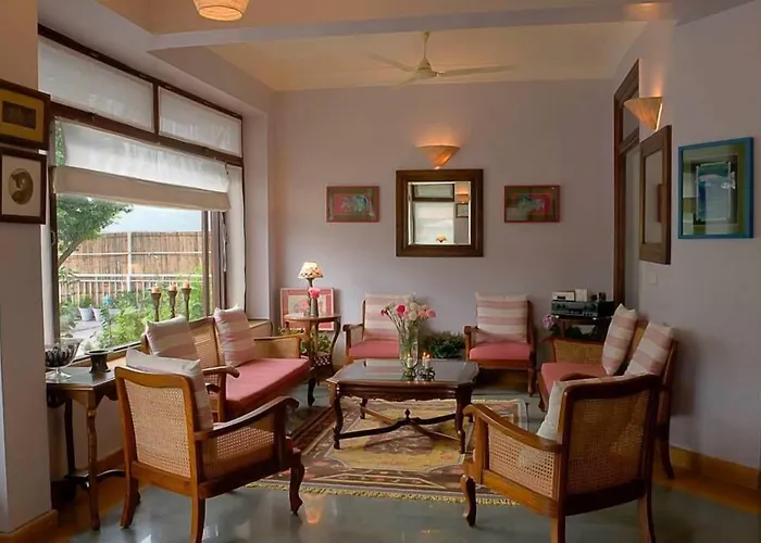 Fishermen'S Lodge - A Lake Facing Hotel Near Nainital Bhimtal