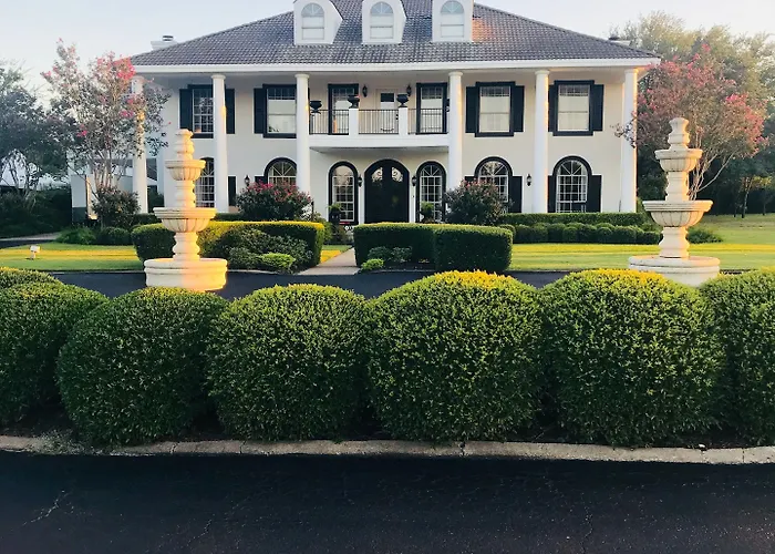 The Plantation House Boutique Inn Pflugerville