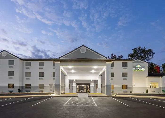 Wingate By Wyndham Pittsburgh New Stanton Hotel