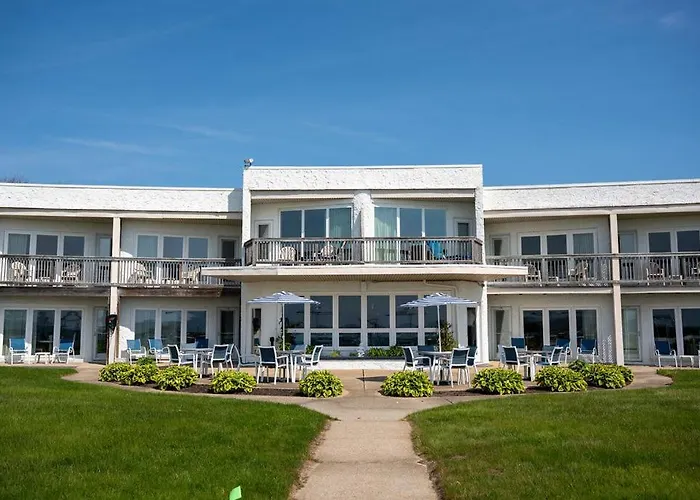 Surf & Sand Beach Motel South Yarmouth