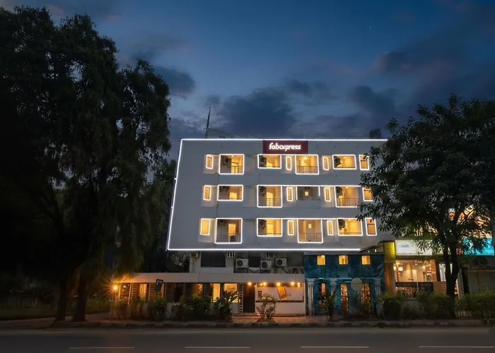 Fabhotel Kalyan Vadodara